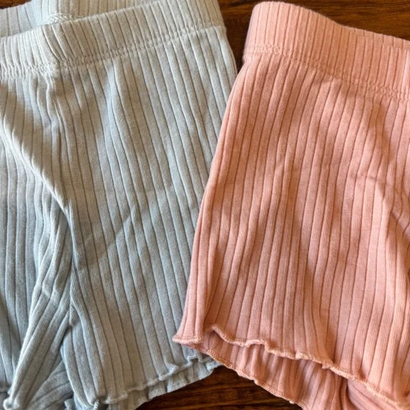 Little Co. | Ribbed Bike Shorts Set - Light Blue, Pink, Tan, Cream - Picture 2 of 5